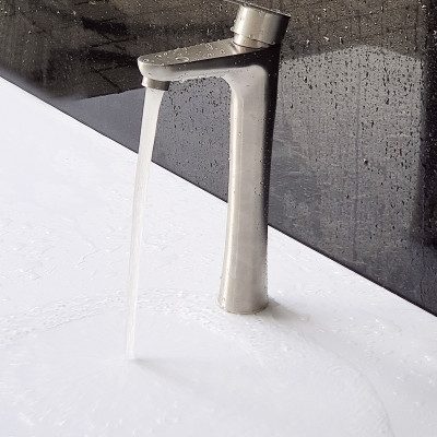 Vòi lavabo điếu nóng lạnh, Inox SUS 304 Eurolife EL-T023 (Trắng vàng )