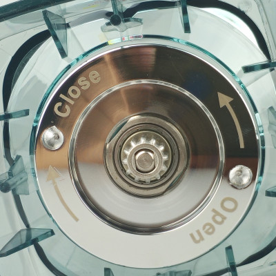 Máy xay công nghiệp 1800W Osako OS-1800 dung tích cối 2L, bộ dao 6 lưỡi, chức năng hẹn giờ, màu ngẫu nhiên-Hàng chính hãng