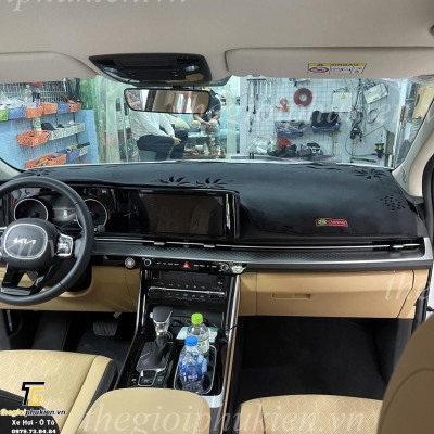 Thảm nhung taplo chống nắng Kia Carnival