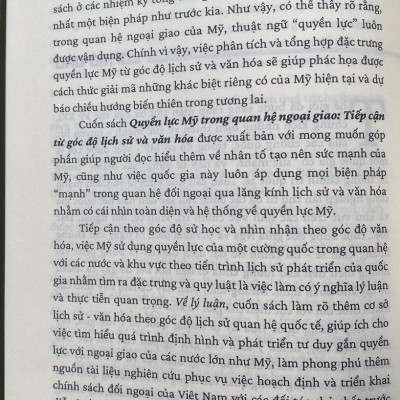 Quyền lực Mỹ trong quan hệ ngoại giao tiếp cận từ góc độ lịch sự và văn hóa (Sách chuyên khảo)