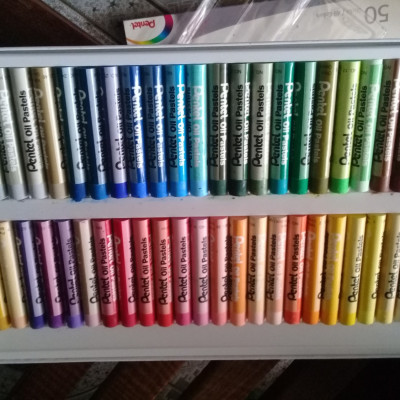 Sáp dầu Pentel PHN - 50 màu