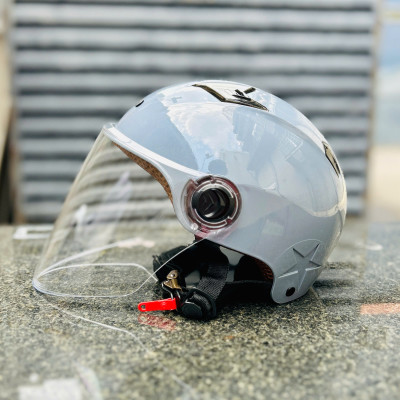 Mũ bảo hiểm xe máy 1/2 Rona R9K có kính dài màu trong, mũ freesize nhiều màu dành cho cả nam và nữ