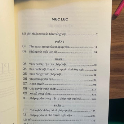 VỀ PHÁP QUYỀN - Tom Bingham - Phạm Hồ Nam & Nguyễn Lữ Quỳnh Anh dịch - (bìa mềm)