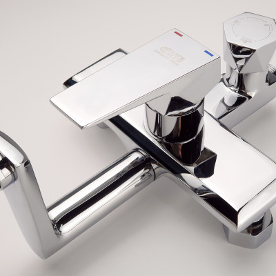 Bộ sen tắm đứng Eurolife EL-SC910 (Trắng bạc)