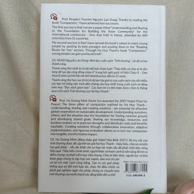 Sách Song Ngữ: Compassion - Tình Thương (Bìa Cứng)