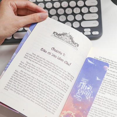 Ngược Dòng Thời Gian Để Yêu Anh - Tập 1 - Bản Đặc Biệt - Tặng Kèm Bookmark Ivory In 2 Mặt + Móc Khóa