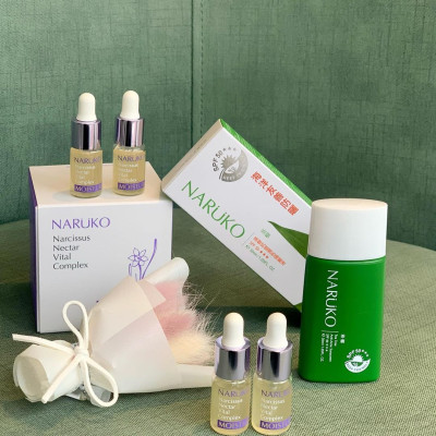 Naruko Trà Tràm - Kem Chống Nắng SPF50 Tea Tree Anti-Acne Sunscreen SPF50 (30ml)