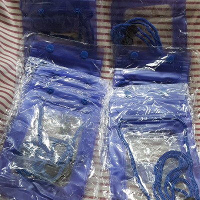 Túi bảo vệ điện thoại dưới nước - Túi chống nước cho điện thoại dùng khi đi bơi, đi du lịch biển - hàng chính hãng