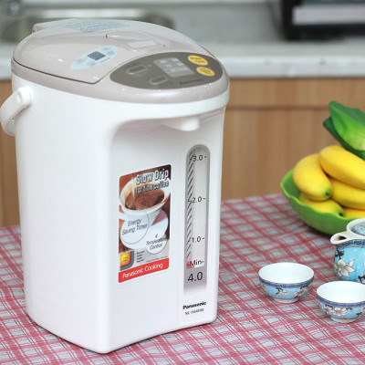 Bình Thủy Điện Panasonic NC-EG4000CSY 4 Lít - Xuất xứ Thái Lan - Dung tích 4L, Công suất 700W, Ruột bình phủ carbon hạt nổi, Chức năng hẹn giờ và tẩy cặn- Hàng Chính Hãng - Bảo Hành 12 Tháng