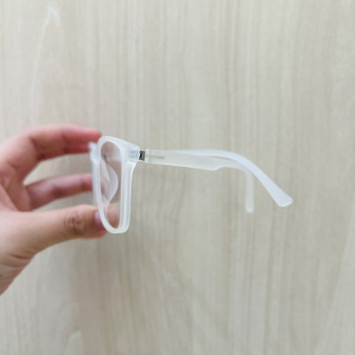 Gọng kính nhựa tr90 siêu nhẹ siêu bền thời trang OURESS - 1012