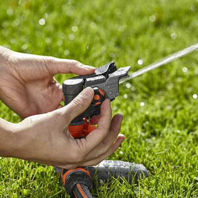 Vòi tưới quay mỏ vịt gardena 08137-20