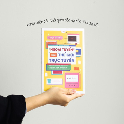 Ngoại Tuyến” Trong Thế Giới Trực Tuyến - Bản Quyền