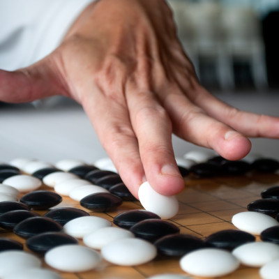 Cờ vây nam châm 19 dòng, 180 đen + 181 trắng, quân cờ đường kính 1.7cm, cao 0.5cm (có gắn nam châm) - Hãng dododios - B1