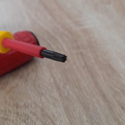 Tua vít nhỏ chính xác T20 * 50mm cách điện 1000V VDE SATA 63905