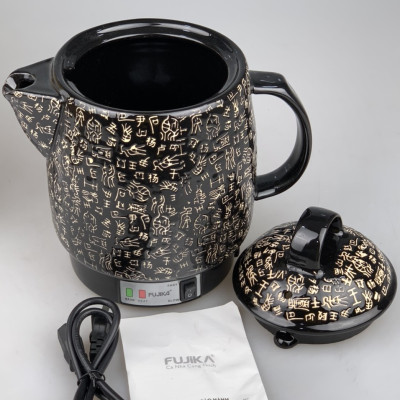 Siêu Sắc Thuốc 3L ,Ấm Sắc Thuốc Tự Động Fujika K5 Lòng Ấm Tráng Men Chịu Nhiệt Cao Màu Đen Họa Tiết Kí Tự- Hàng Chính Hãng
