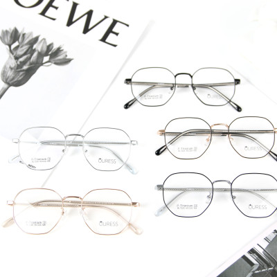 Gọng kính Titanium cao cấp thời trang nam nữ Ouress BL7220