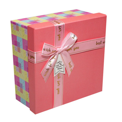 Hộp Quà Vuông V029 Phượng Hoàng 20 x 20 x 10 cm - Giao mẫu ngẫu nhiên