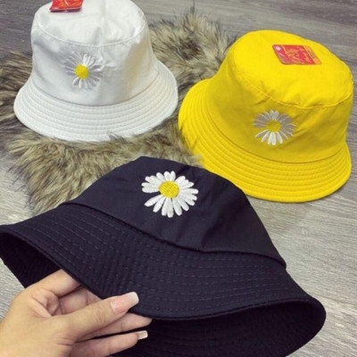 NÓN MŨ RỘNG VÀNH