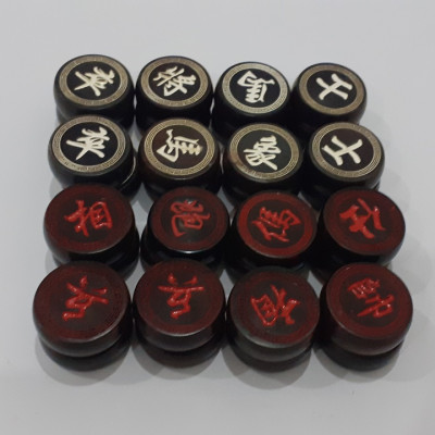 Bộ quân cờ tướng gỗ trắc 3.8 khắc lazser