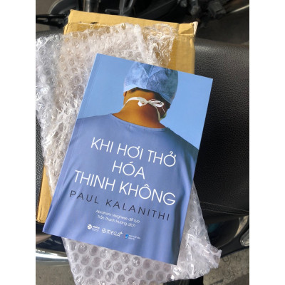 Sách Kỹ Năng Sống - Khi Hơi Thở Hóa Thinh Không