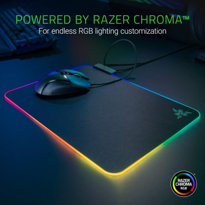 Tấm lót chuột Razer Firefly V2 (Hàng chính hãng)_RZ02-03020100-R3M1