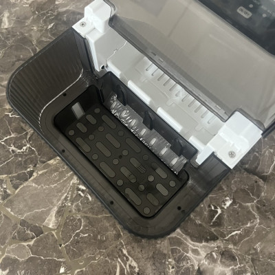 Máy làm đá viên siêu tốc, chỉ trong 6 phút Thương hiệu Nga cao cấp DSP KD8001, Công suất làm đá 90-165W, sản lượng 12kg/24h, Dung tích bình chứa 1,4 lit - HÀNG NHẬP KHẨU, BẢO HÀNH 12 THÁNG