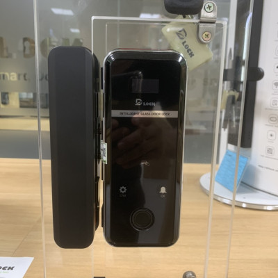 Khóa cửa điện tử vân tay thẻ từ thông minh cao cấp cho cửa kính chống nước có điều khiển Remote Smart Lock bảo hành 30 tháng Chính Hãng DILLOCK DL826