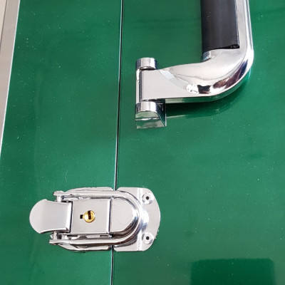 Cốp sơn mài cao cấp Hana đựng mỹ phẩm, đồ phun xăm, nail, nối mi sơn mài dát vàng cẩn vỏ trứng, họa tiết vẽ tay cao cấp, viền khung nhôm chắc chắn, bọc góc inox size 40x20x26 cm