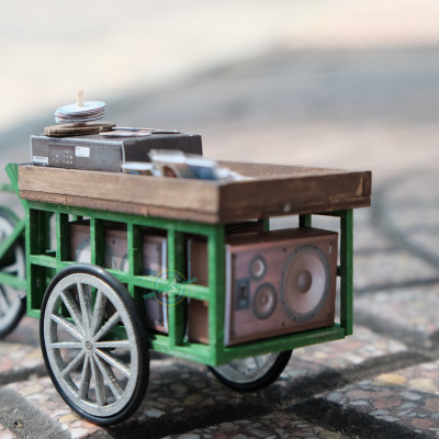 MÔ HÌNH TỰ LẮP RÁP DIY SÀI GÒN THU NHỎ - XE BÁN ĐĨA DẠO - HR09