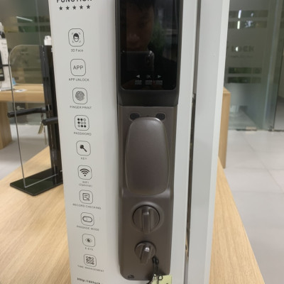 Khóa cửa điện tử vân tay nhận diện khuôn mặt thông minh cửa gỗ nhôm thép, Cửa Nhôm Đố Lớn dùng, Khóa Cửa Smart Lock App chống nước cao cấp Bảo Hành 30 Tháng Chính Hãng DILLOCK DLR8