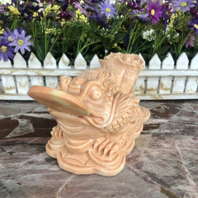 Tượng Cóc Ba Chân, Cóc Ngậm Tiền, Thiềm Thừ phong thủy cõng bắp cải chiêu tài lộc đá cẩm thạch vàng cà rốt - Dài 20 cm