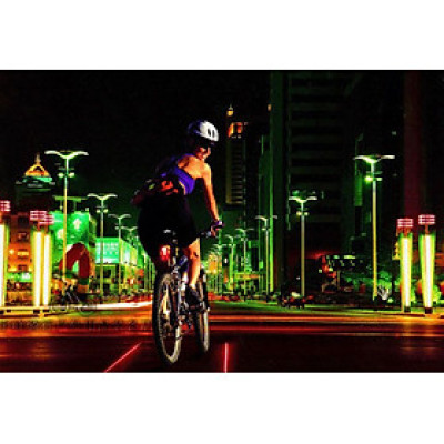 Đèn Hậu Xe Đạp Cảnh Báo- Chế Độ Đèn Led Siêu Sáng, Tia Laser Tạo Khoảng Cách An Toàn- Chính Hãng (Kèm Giá Đỡ)