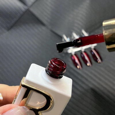 Sơn Thạch Đỏ Rượu Vang CR Số 10 Chai 15ml Cao Cấp Dirse Đỏ Vang Rực Rỡ Làm Nail Không Quá Đặc, Lên Màu Chuẩn Nữ