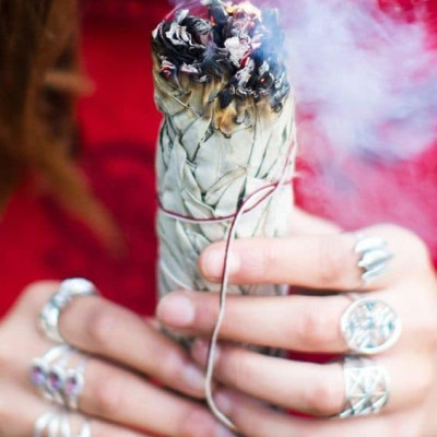 Bó lá xô thơm xanh xông nhà mang may mắn và tài lộc - Blue sage