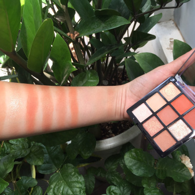 Phấn mắt CITY COLOR Polka dot 9 ô.