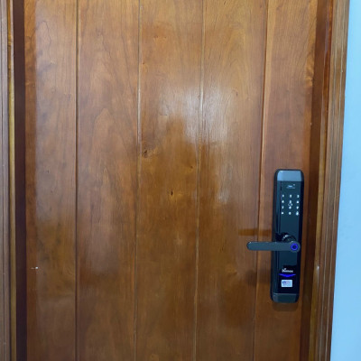 Khóa vân tay thông minh DEMAX SL768 BN