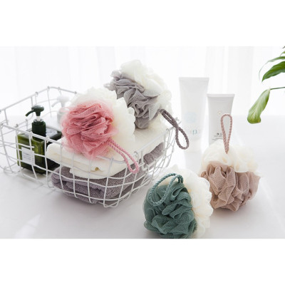 Sữa Tắm Trắng Da Giữ Ẩm Hatomugi Nhật Bản 800ml(Tặng bông tắm màu ngẫu nhiên)