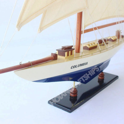 Mô hình thuyền buồm Columbia (trắng - xanh dương)