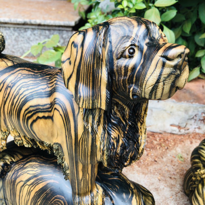 Tượng con chó phong thủy tài lộc bằng gỗ mun hoa đẹp long lanh kt cao 38×32×15cm chưa kệ chân kỷ  