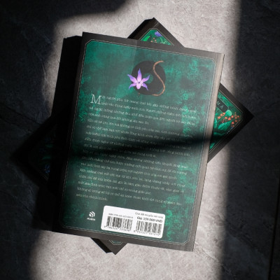 Giun Đất Mù Giữa Mê Cung