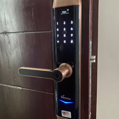 Khóa vân tay thông minh DEMAX SL768 AC