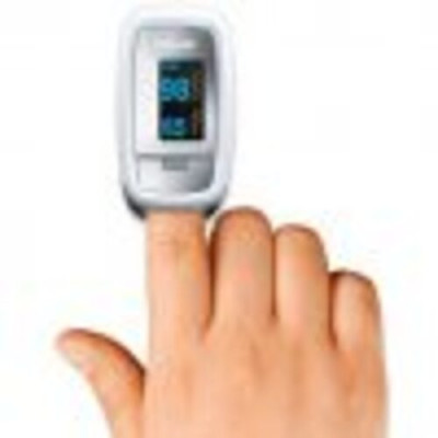 MÁY ĐO NỒNG ĐỘ OXY TRONG MÁU (SPO2) VÀ NHỊP TIM BEURER PO30