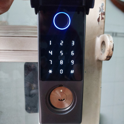 Khóa cửa thông minh chống nướcG04W.1M - 1 mặt vân tay + App Tuya wifi mở cửa từ xa ( Hàng nhập khẩu)