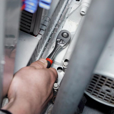 Tay vặn xiết lực 3/8 inch tự động bánh cóc 175mm Wiha 45625 (72 răng)