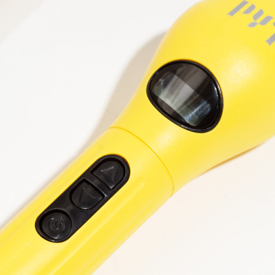 Máy Uốn Kỹ Thuật Số Bằng Sứ Phủ Tourmaline PYT Digital Curling Wand 25mm - Màu Vàng - Nhiệt Hồng Ngoại XaMàu Vàng - Tặng Kèm Găng Tay Chịu Nhiệt