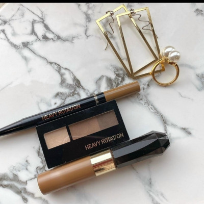 Bút Chì Sáp Kẻ Lông Mày Chống Trôi Lõi Siêu Mịn Màu Nâu Sáng Kissme Heavy Rotation Eyebrow Pencil 0,09 G