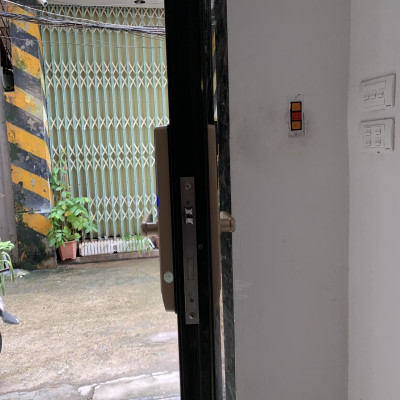 Khóa thông minh cửa nhôm mở qua App Kitos KT-AL38 PLus