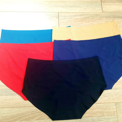 Combo 10 Quần Lót Su Thông Hơi Không Đường May. Hàng Loại 1 ( Trộn màu ngẫu nhiên)