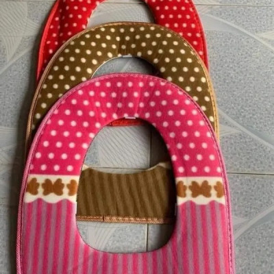 Lót Nỉ Bồn Cầu Bằng Nhung Làm Đệm Ngồi Giữ Ấm Cho Mùa Đông