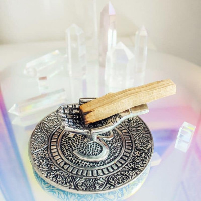 Combo 1 bó lá thánh yerba santa và 1 thanh palo santo tiêu chuẩn 5-6gr Combo08